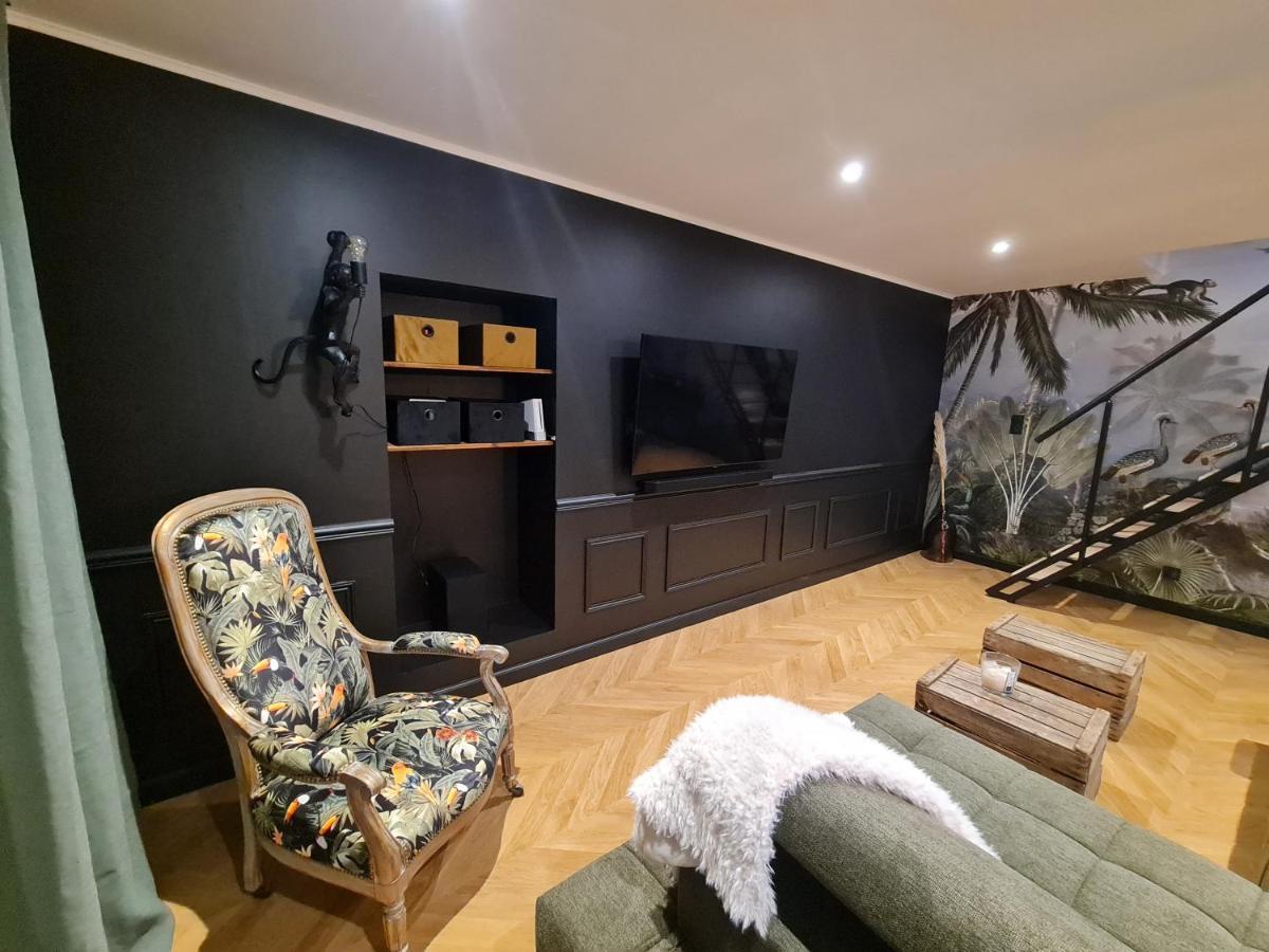 Maison Eliste - Love Gite Chic Avec Jacuzzi Interieur Ла Гасили Екстериор снимка